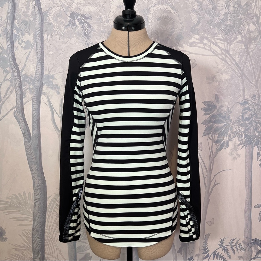 Lululemon Run Reflect Long Sleeve Layer Tee in Sea Stripe Mint Moment Black 6